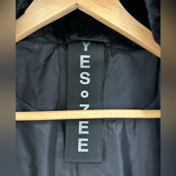 YES ZEE Black Hooded Down Puffer Coat Removable Inner Vest Women’s Size XS NWT - Picture 4 of 10